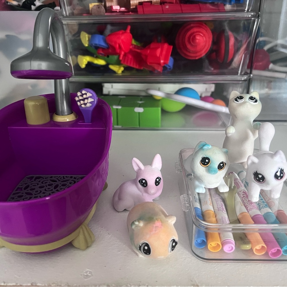 CRAYOLA SCRUBBIES MARKERS AND BATH